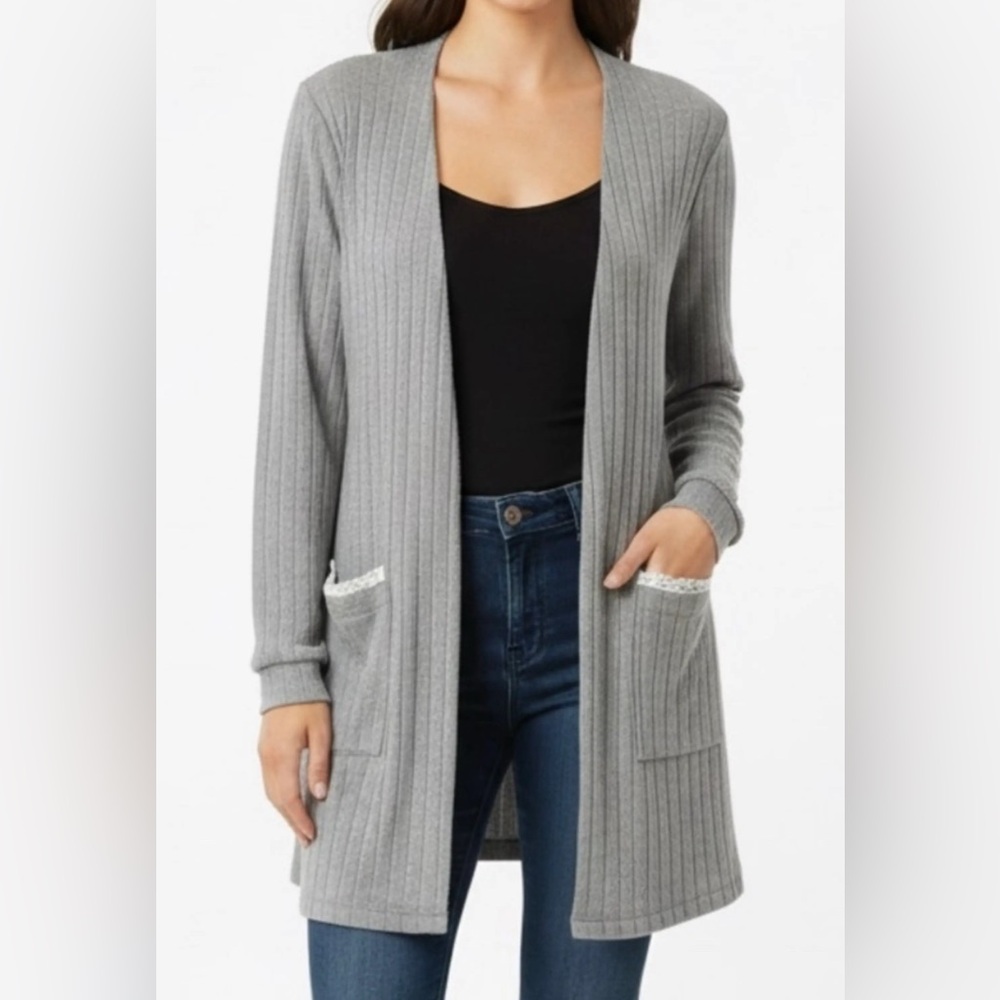 Blu Pepper Ribbed Gray Cardigan with Pockets